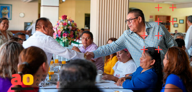 Víctor Mercado reunión magisterio Cuautla