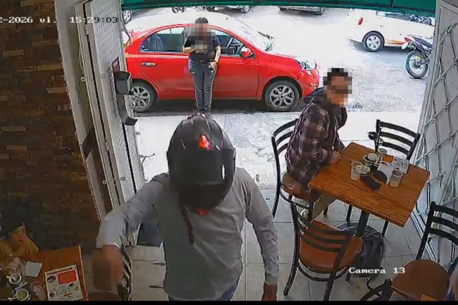 COMETEN ASALTO EN TAQUERÍA DE LA COLONIA LOMAS DE CORTÉS; INVESTIGAN POSIBLE VÍNCULO CON CASO DE AHUATEPEC