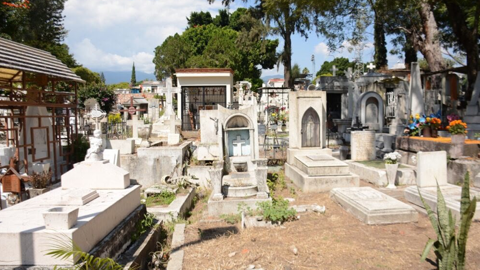 PC MORELOS EXIGE PANTEONES SEGUROS ANTE LA LLEGADA MASIVA DE FAMILIAS POR DÍA DE MUERTOS